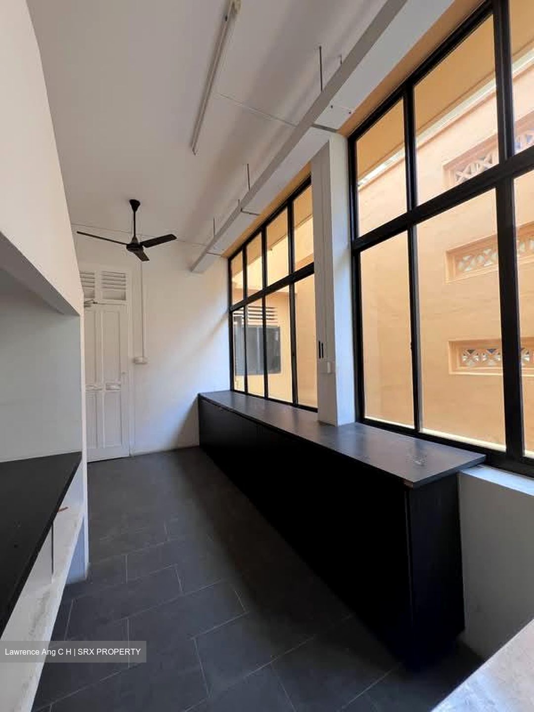 Teo Hong Road (D2), Office #568708211